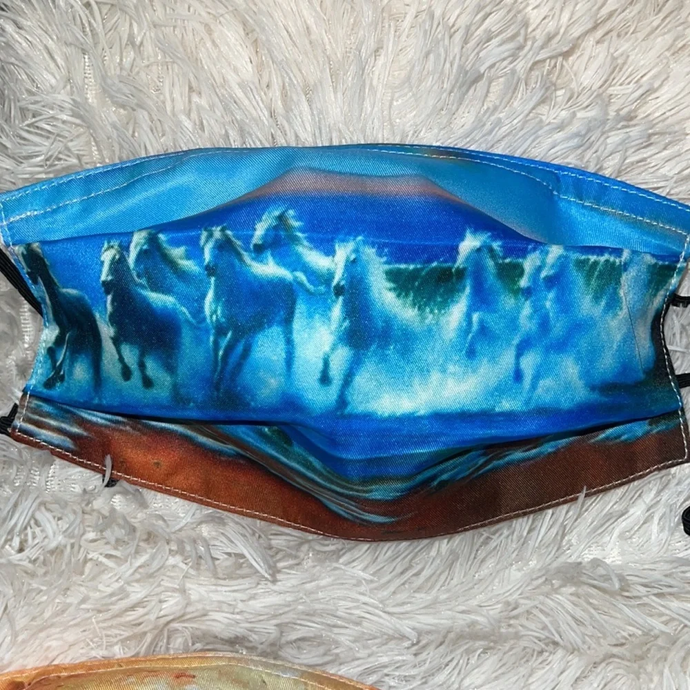 New set/4 horse face masks